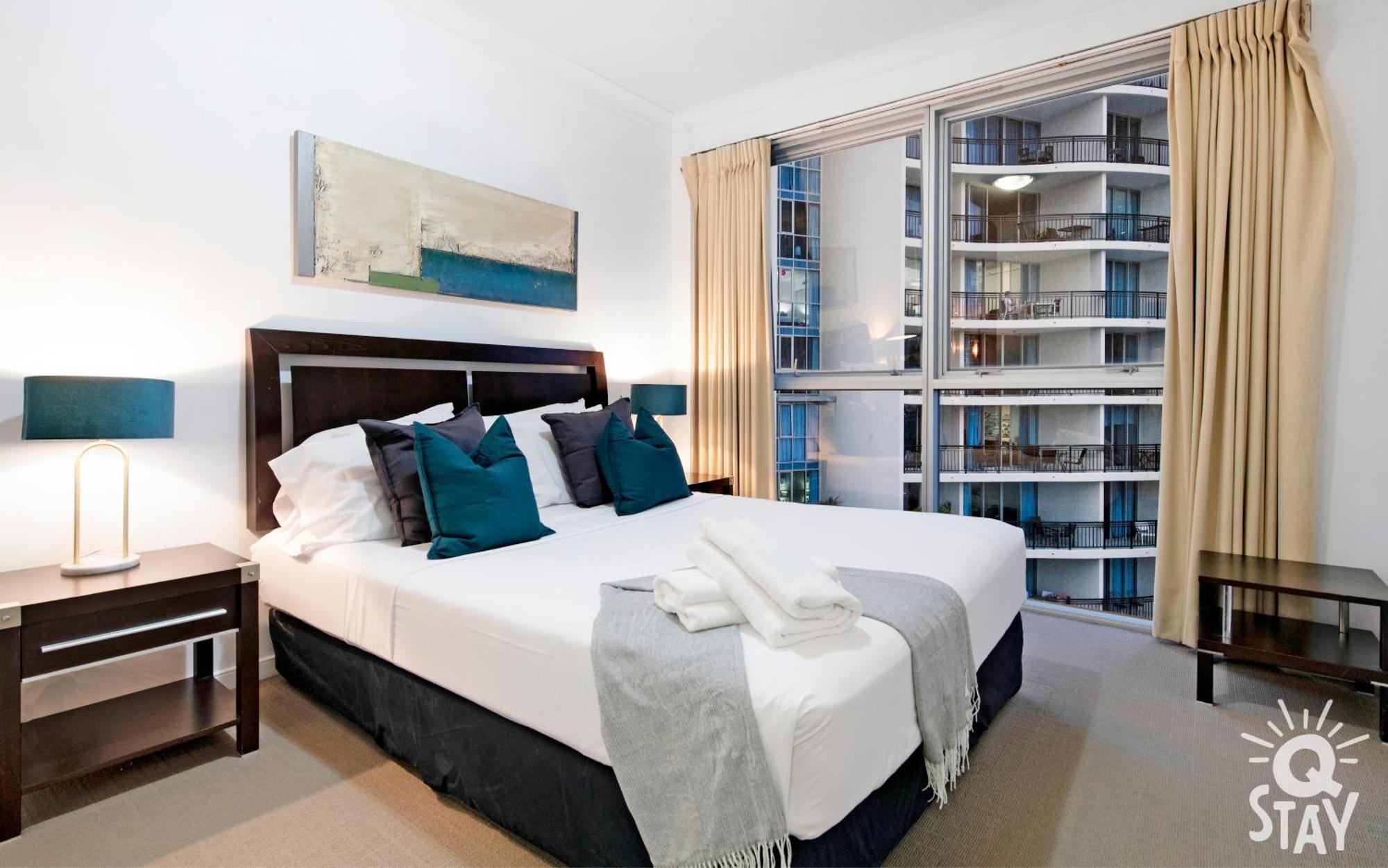 Kids Free In Hinterland View 2 Bedroom 1 Bathroom At Chevron Renaissance- Q Apartment Gold Coast